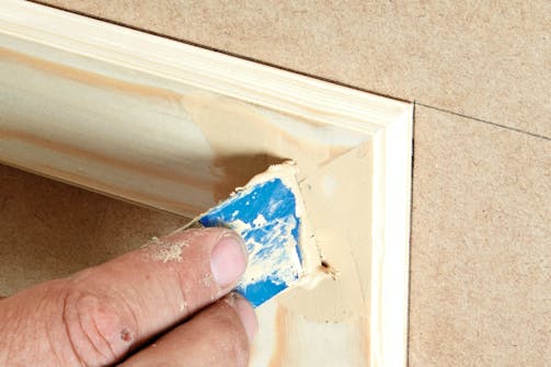 Reparationsmassa till trä